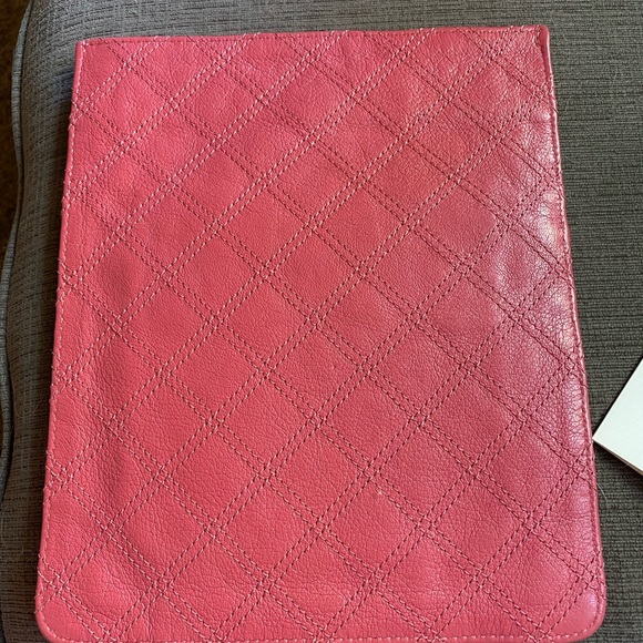 Marc Jacobs Leather iPad/ Technology Sleeve - Picture 5 of 6